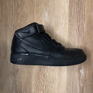 NIKE AIR FORCE 1 BLACK